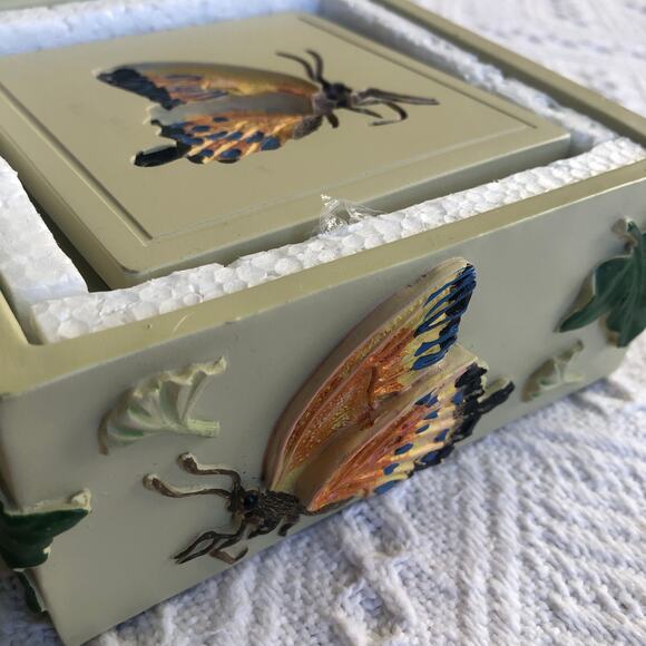 VTG 3D Butterfly Coaster Set w/ Holder 4‑Piece Resin Square New Open Box Cottage - Picture 3 of 16